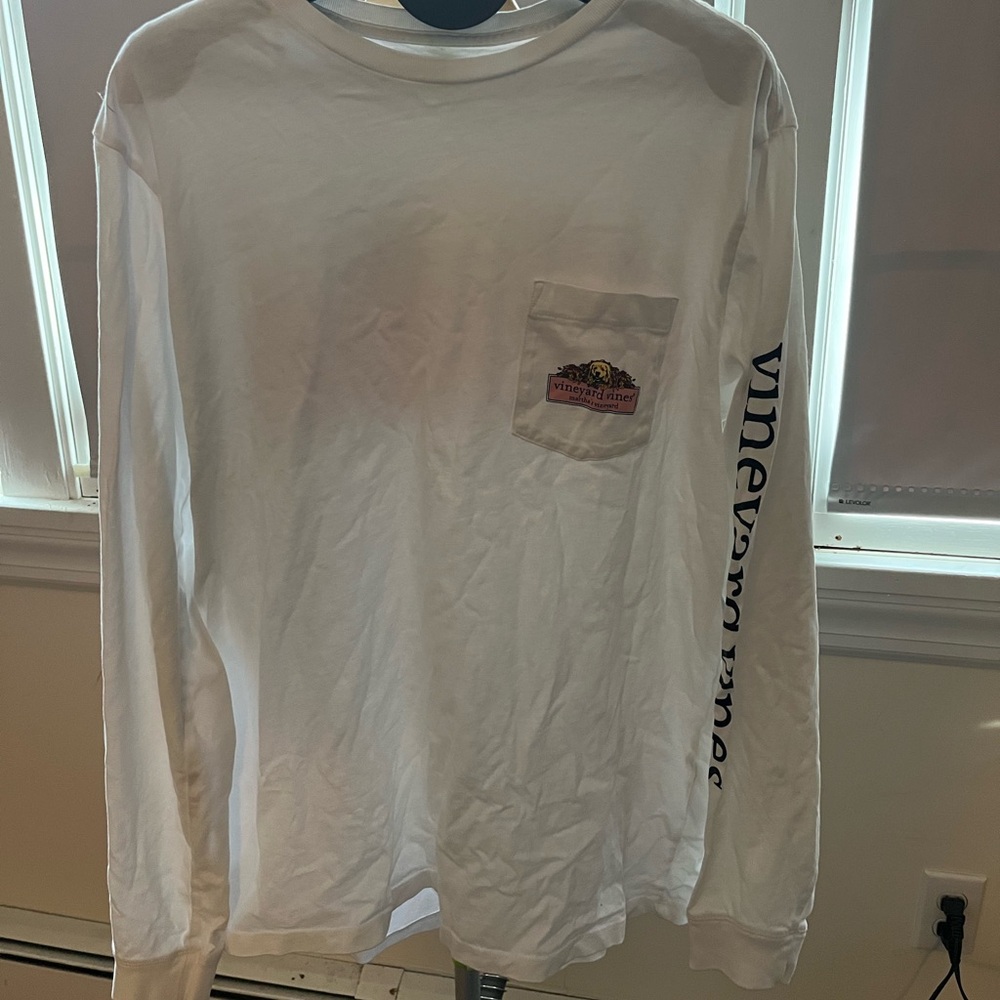 Men’s Vineyard Vines Tshirt Medium